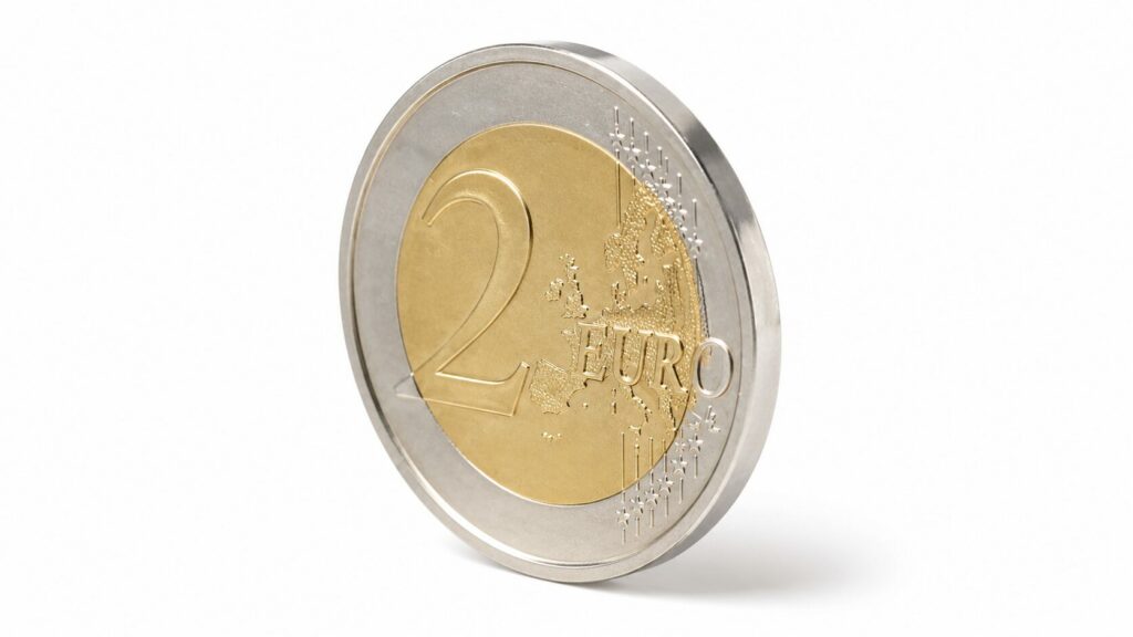 Pièce de 2 euros dont la tranche est lisse au lieu d'être gravée