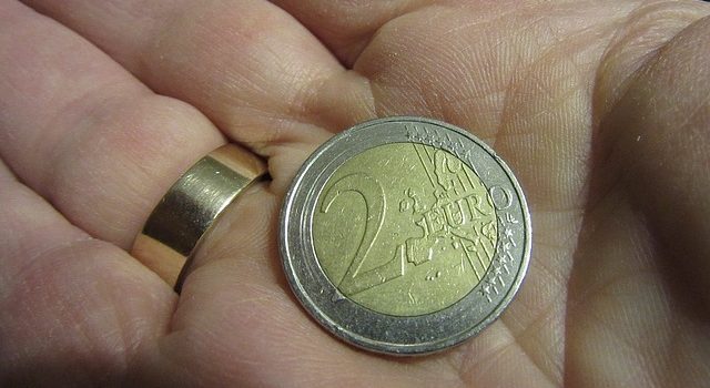 Pourquoi Cette Pièce De 2 Euros En Vaut 400